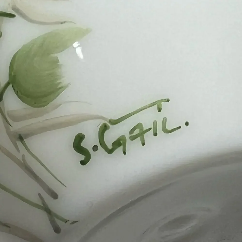 Vintage 40s DeLuxe Inc USA Signed Hand Painted Floral Vase Milk Glass - Picture 7 of 12